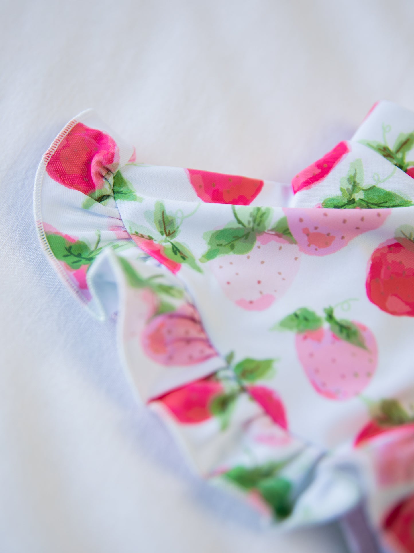 Skirted Crop Rash Guard - Watercolor Strawberries