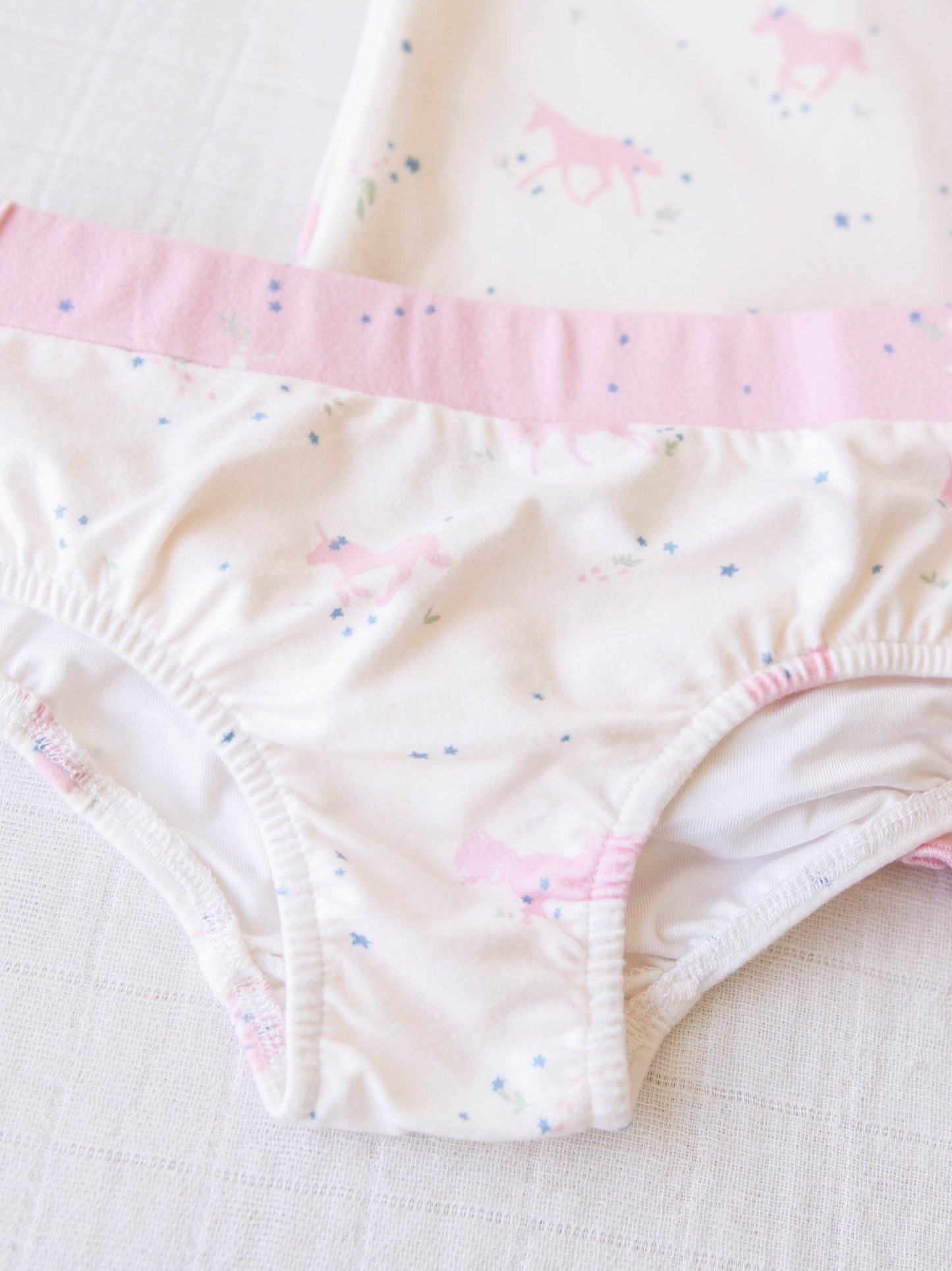 Cami Essential Set - Unicorn Girl